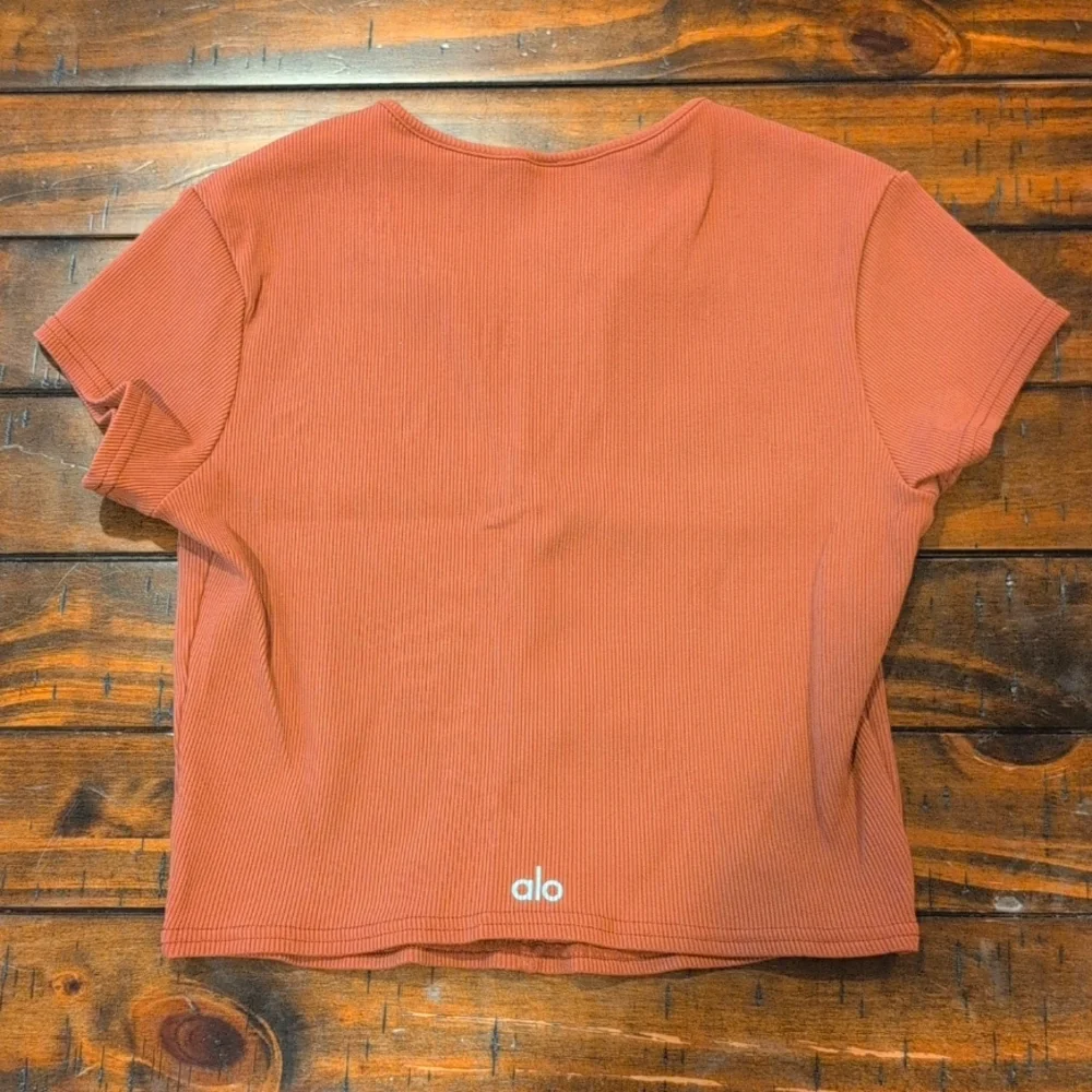 Alo ribbed savvy crop Short Sleeve